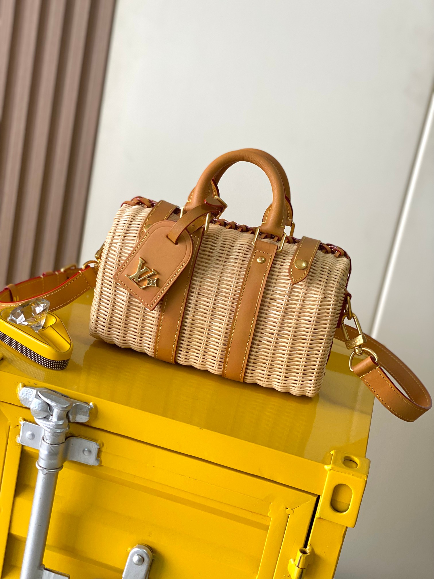 Louis Vuitton Keepall Bandoulière 25