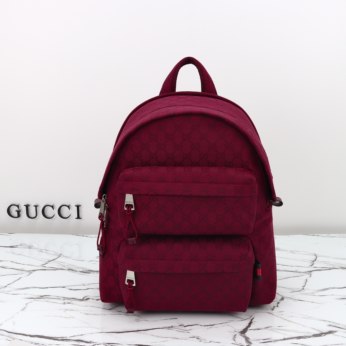 Gucci Model 800265 – Large Leather Tote Bag with Red Fabric Lining