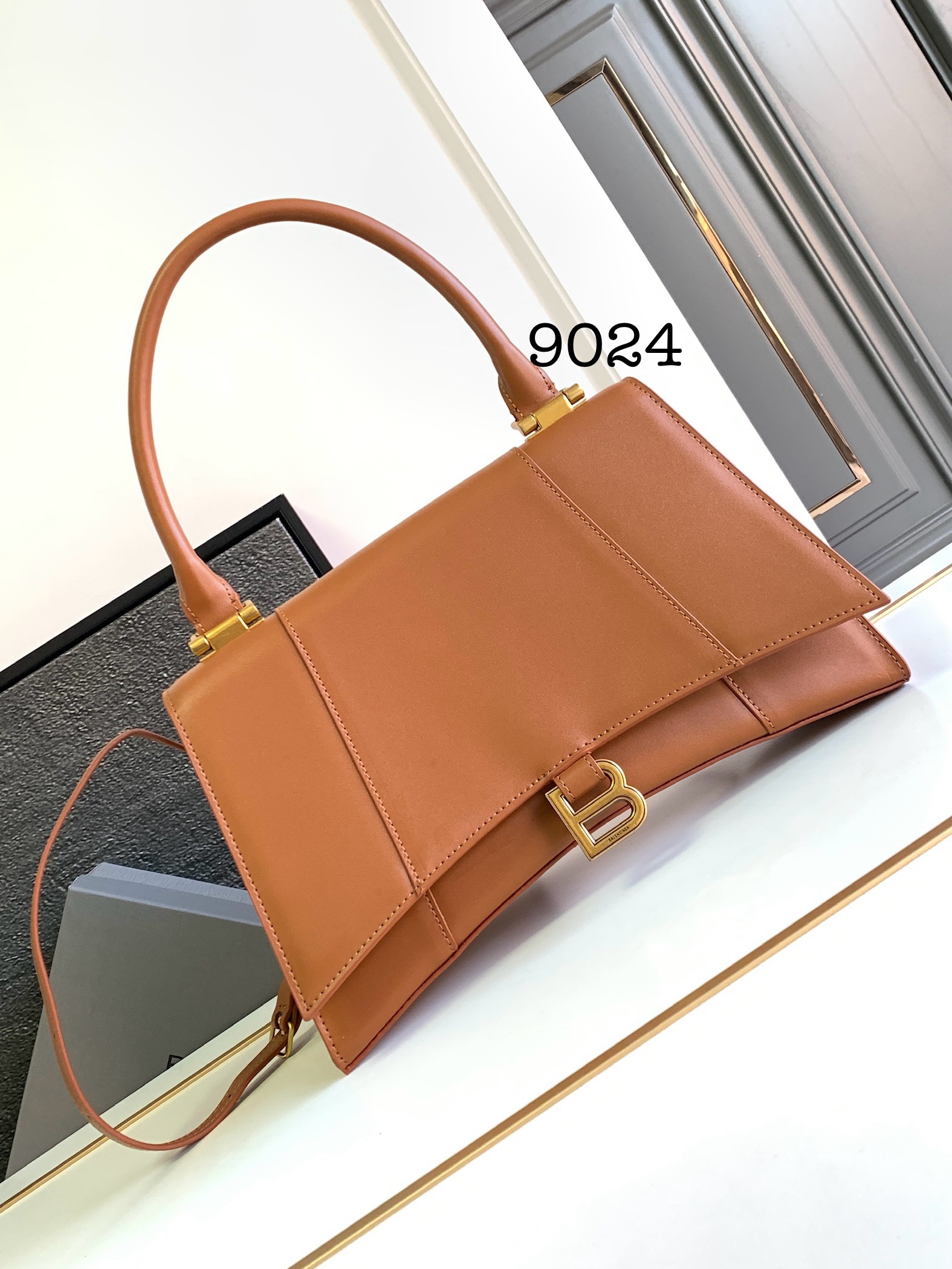 Balenciaga Crush Large Leather Shoulder Bag