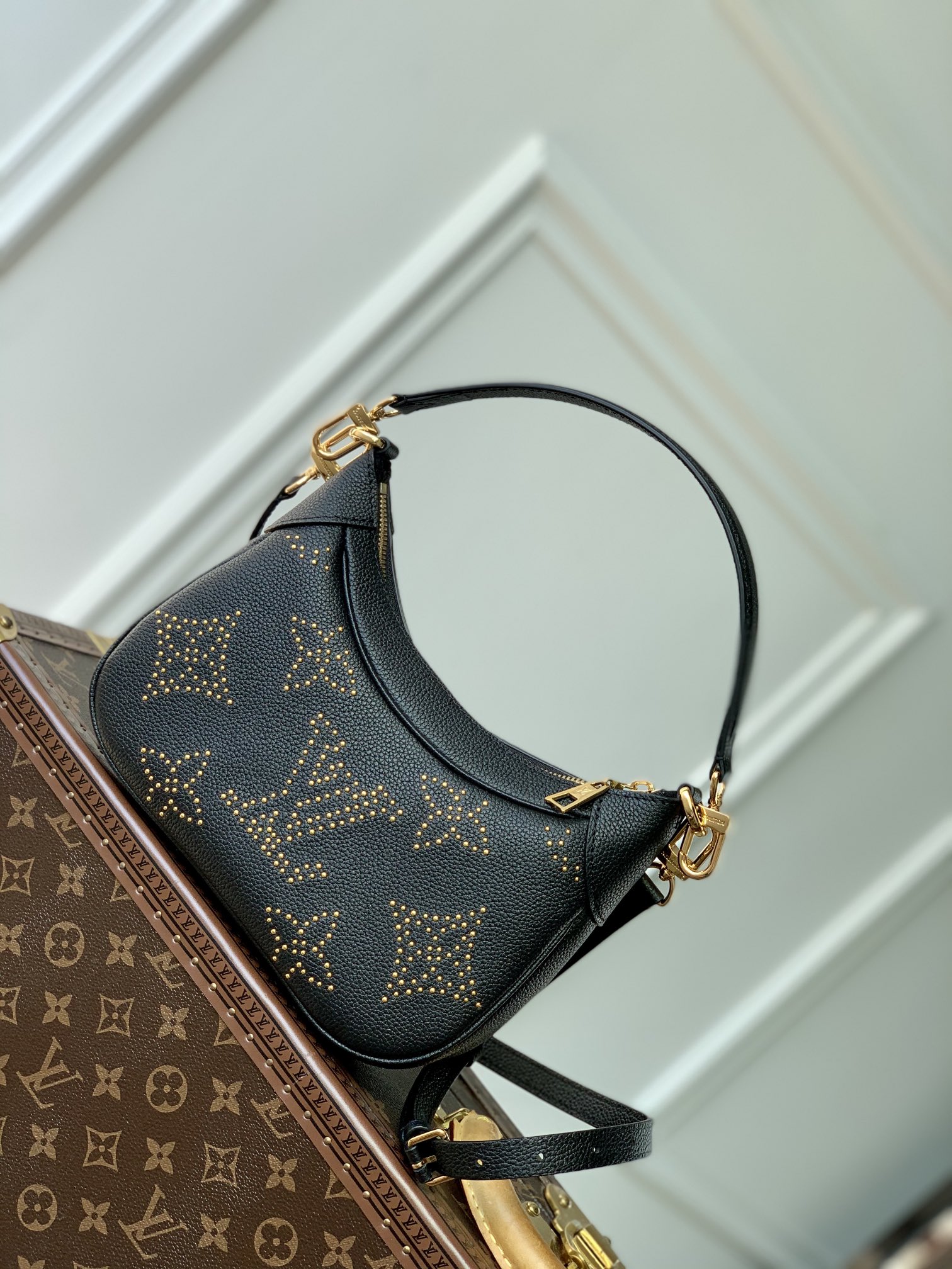 LOUIS VUITTON-3